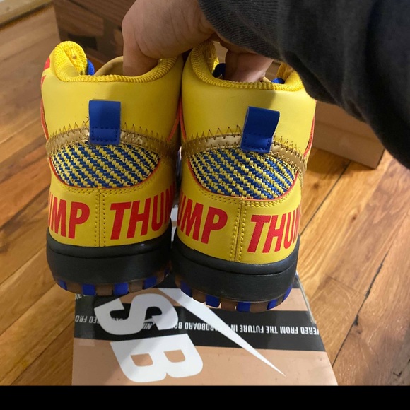 Nike Dunk SB High “Doernbecher” 2012 - Picture 3 of 7